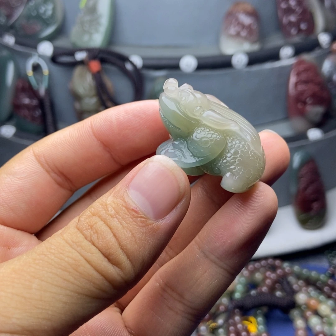 揉***艺玛瑙/玉髓未镶嵌颈饰