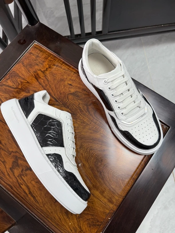 轻便皮革拼接透气低帮板鞋休闲鞋潮流运动鞋男鞋