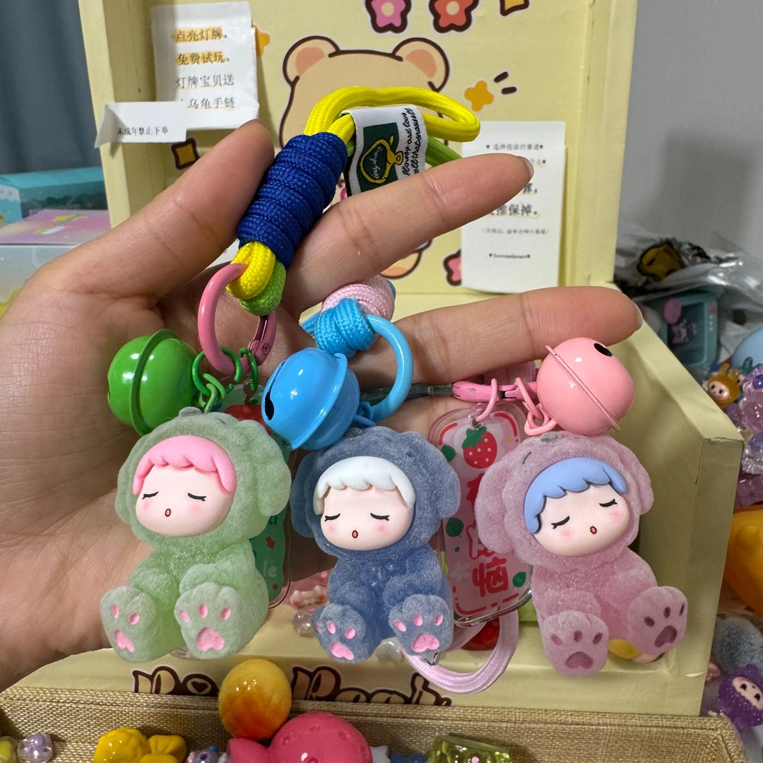 植绒夜光小女孩挂绳