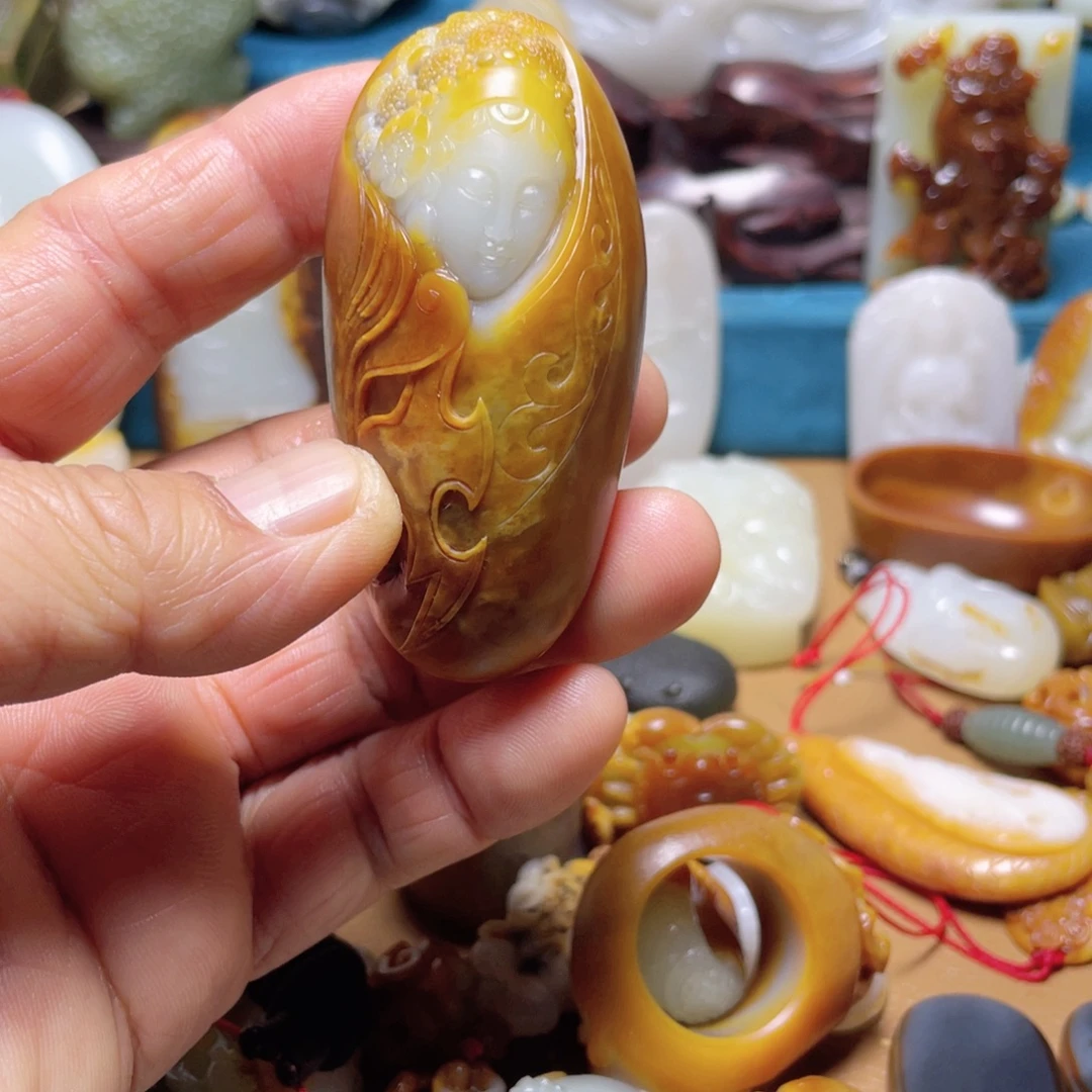 怀***旧和田玉未镶嵌颈饰