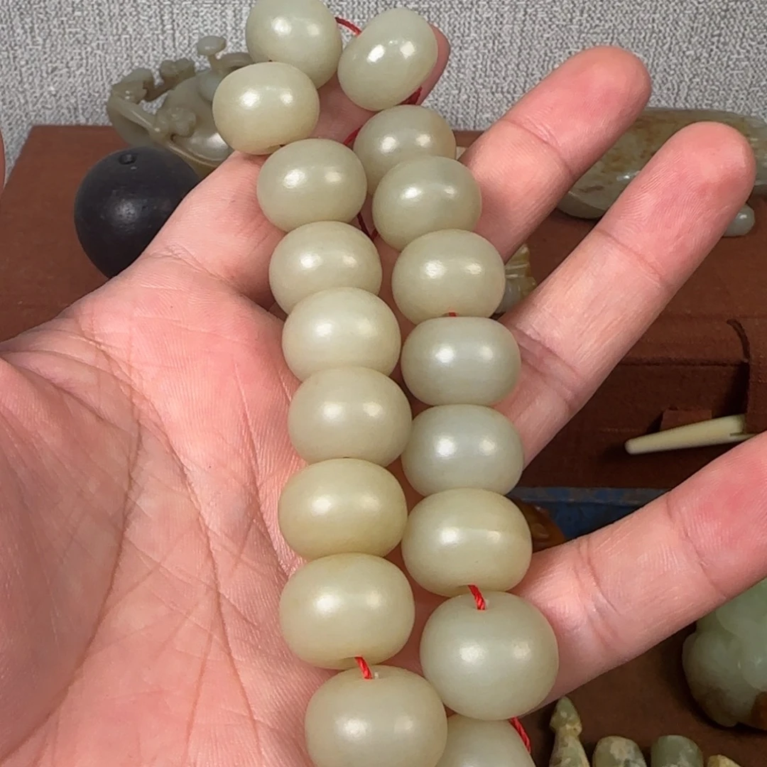 老***郝非常精美的脖挂件