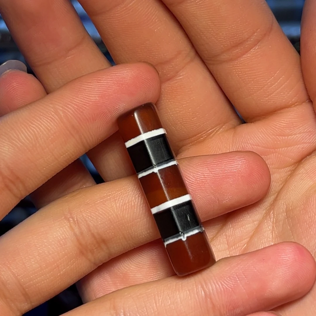 玛瑙/玉髓未镶嵌珠宝奇石