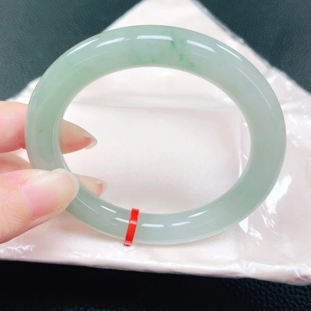 翡翠未镶嵌手镯53圈
