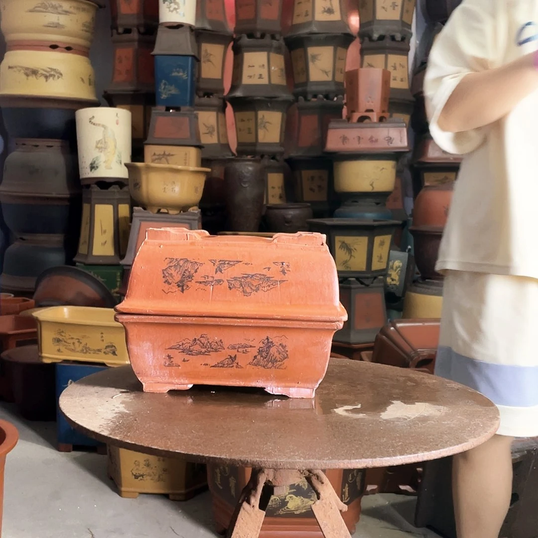 宜兴紫砂红马槽26-26