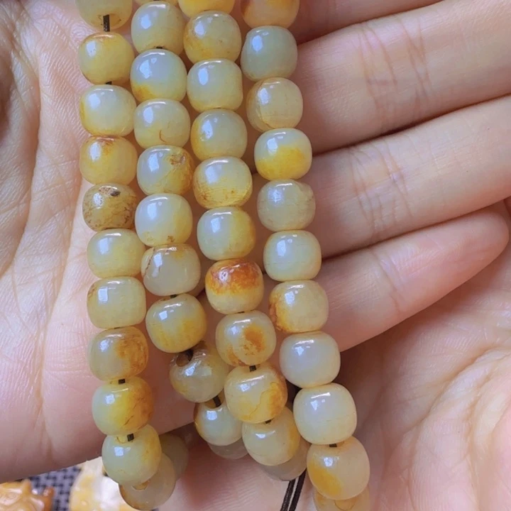 稚***虑和田玉（糖玉）未镶嵌手链