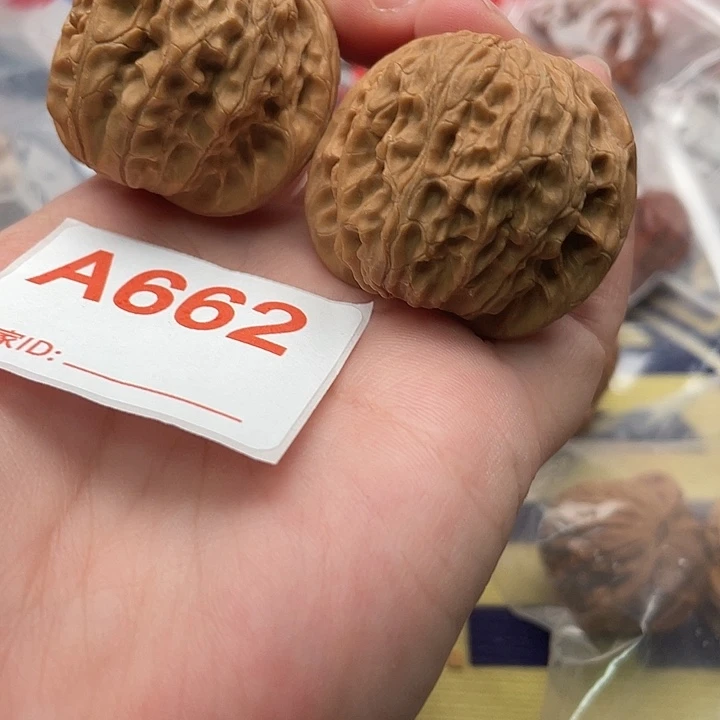 文玩核桃把件核桃