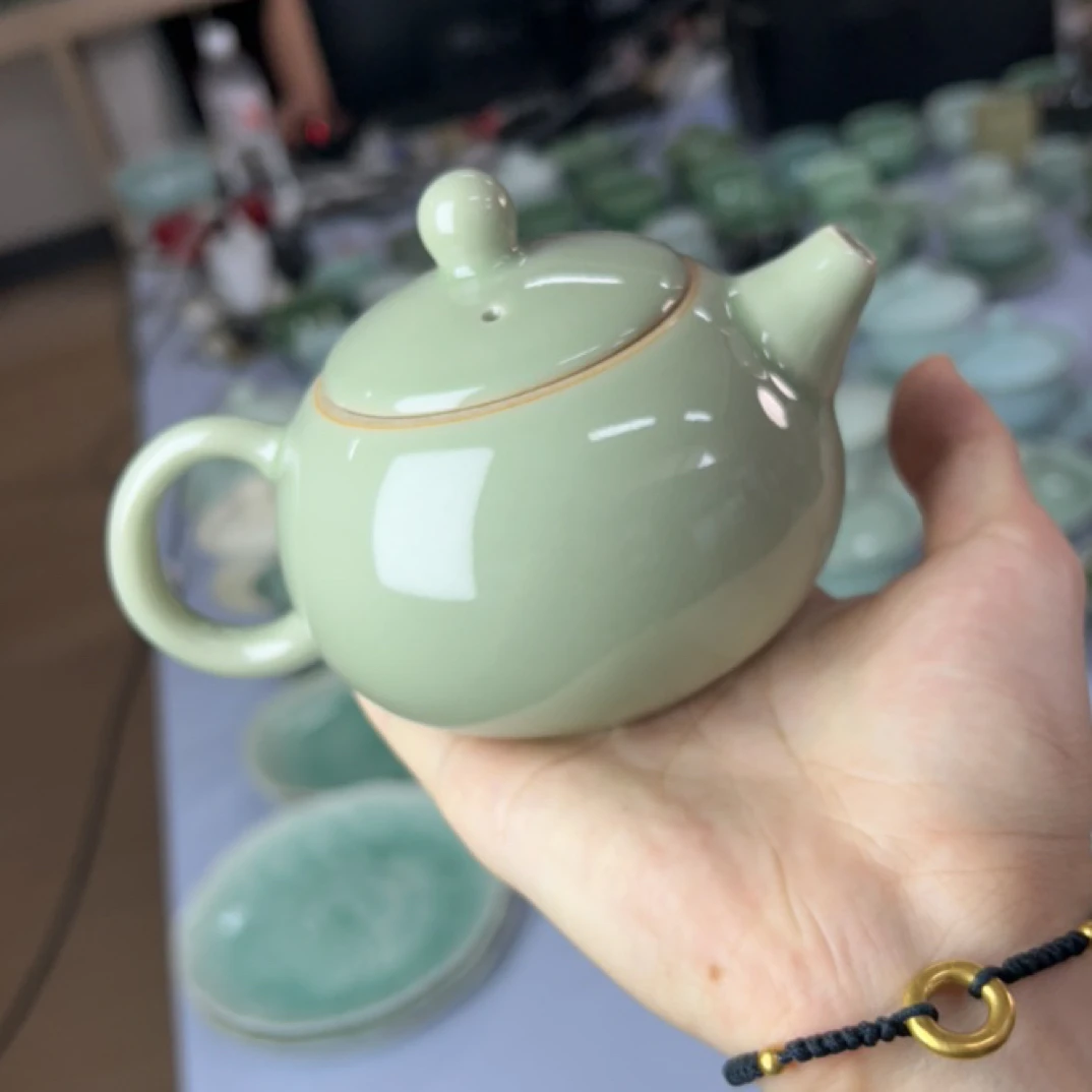 云间青瓷 越窑密色釉西施壶