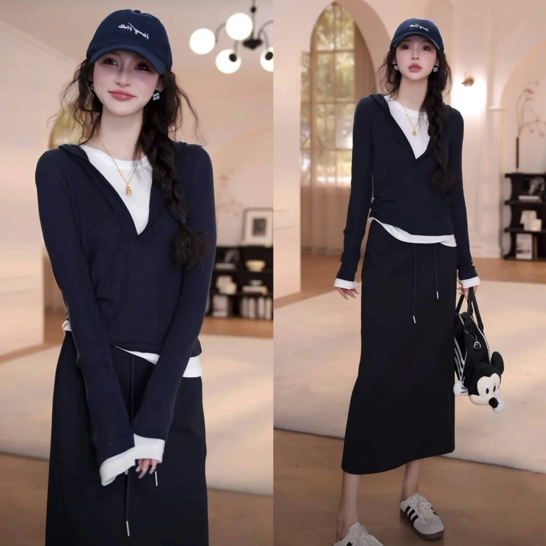 2025春季假两件连帽T恤上衣高腰显瘦休闲运动开叉半身裙两件套装