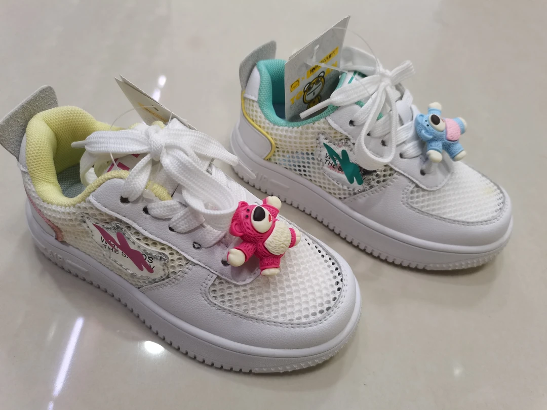 童天品牌26—37码单网运动鞋