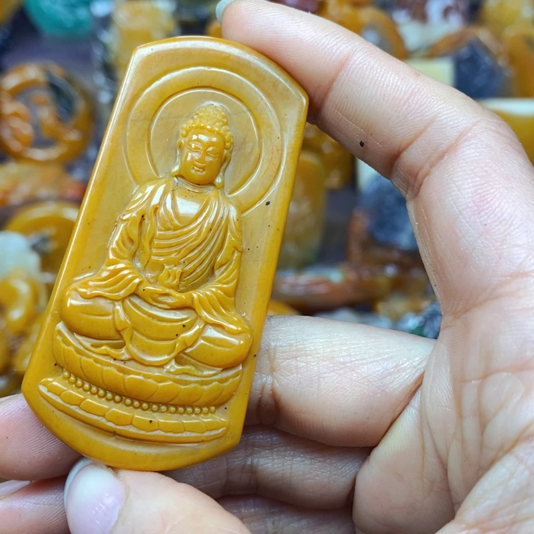 未镶嵌石英质玉（黄龙玉）颈饰