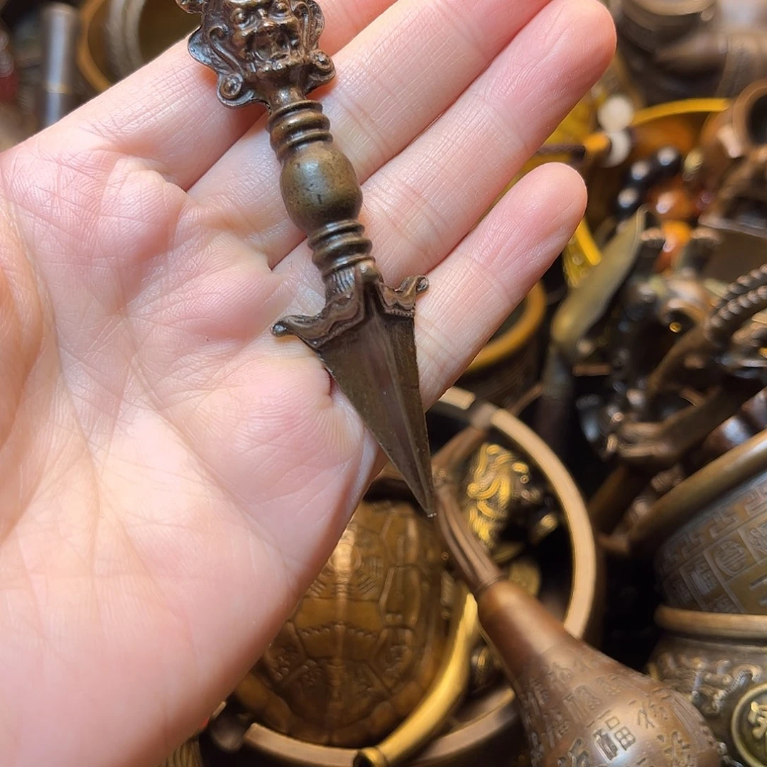 精美铜器工艺品等