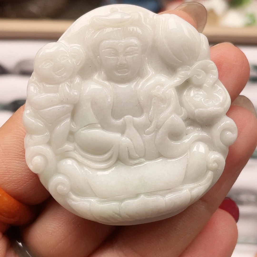 翡翠颈饰未镶嵌翡翠