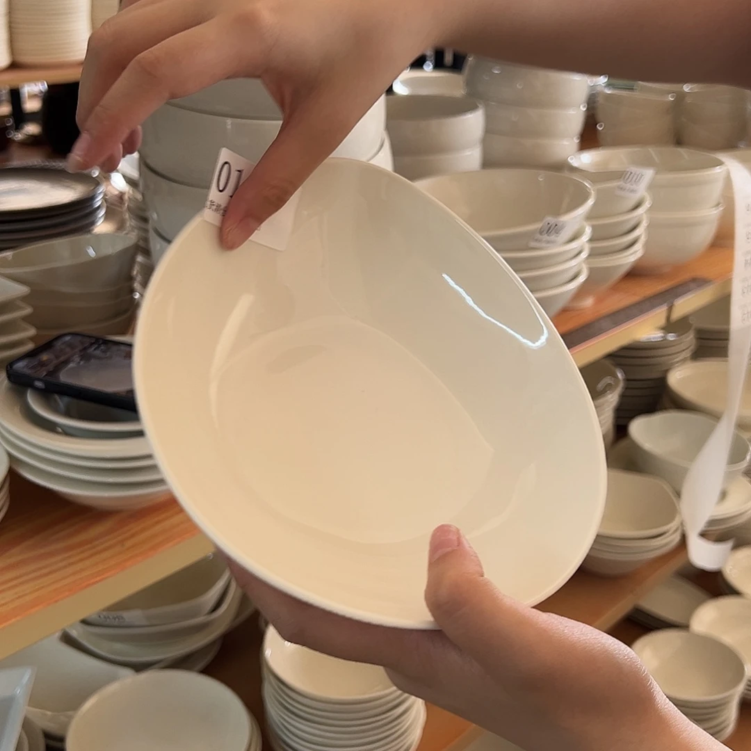 新骨瓷011微瑕暖白9寸水滴深盘