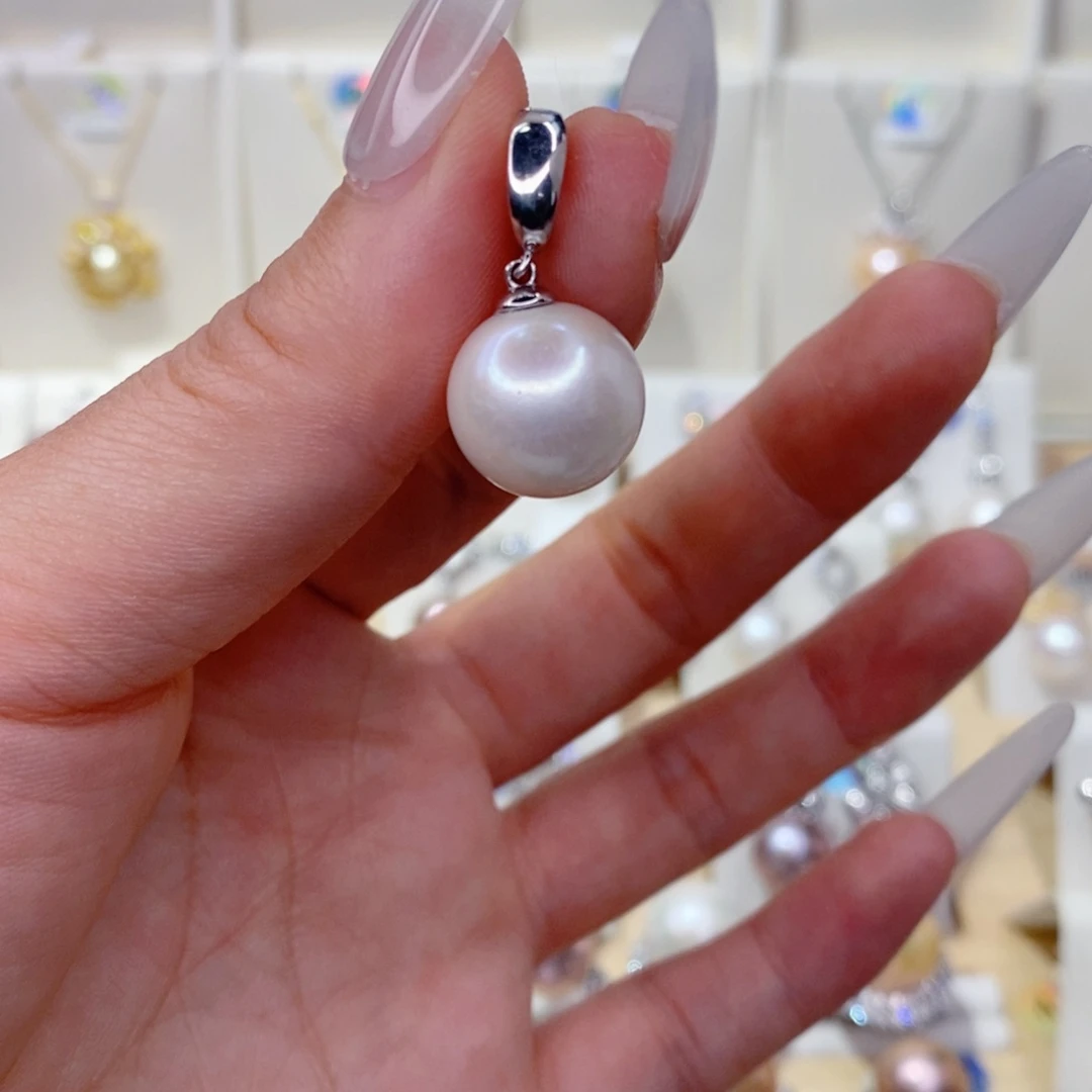 淡水珍珠银S925镶嵌吊坠(赠链)