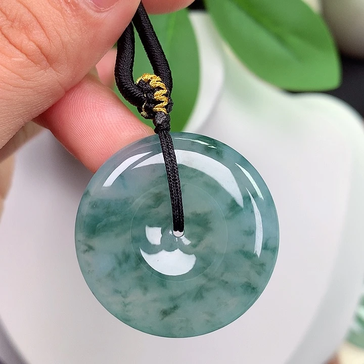 翡翠未镶嵌颈饰平安扣 31.9x5.8mm