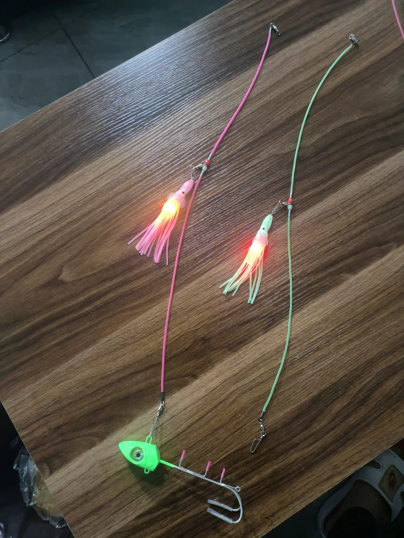 天亚伴侣夜光防咬防切海钓船钓刀鱼带鱼钓组带灯带鱿鱼诱鱼效果好