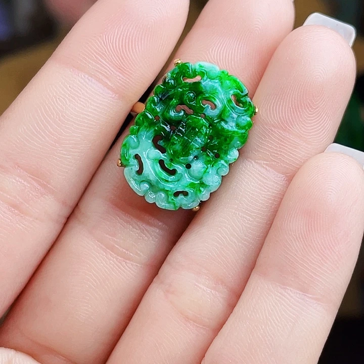 翡翠银S925镶嵌颈饰多样性