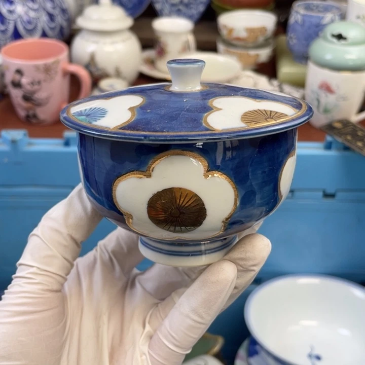 他家瓷器真美….开播了
