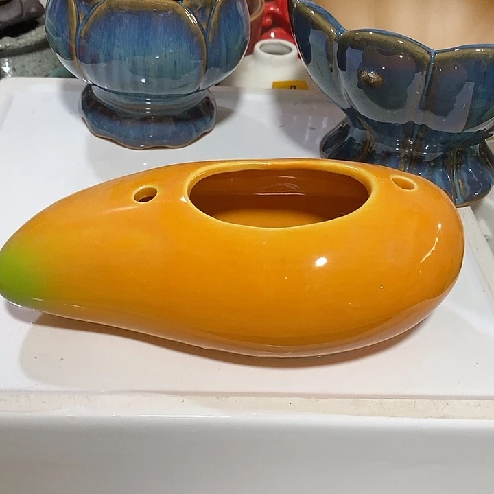 陶盆有孔 瑕疵针孔漏釉介意勿拍外口 6*3外17高6.5