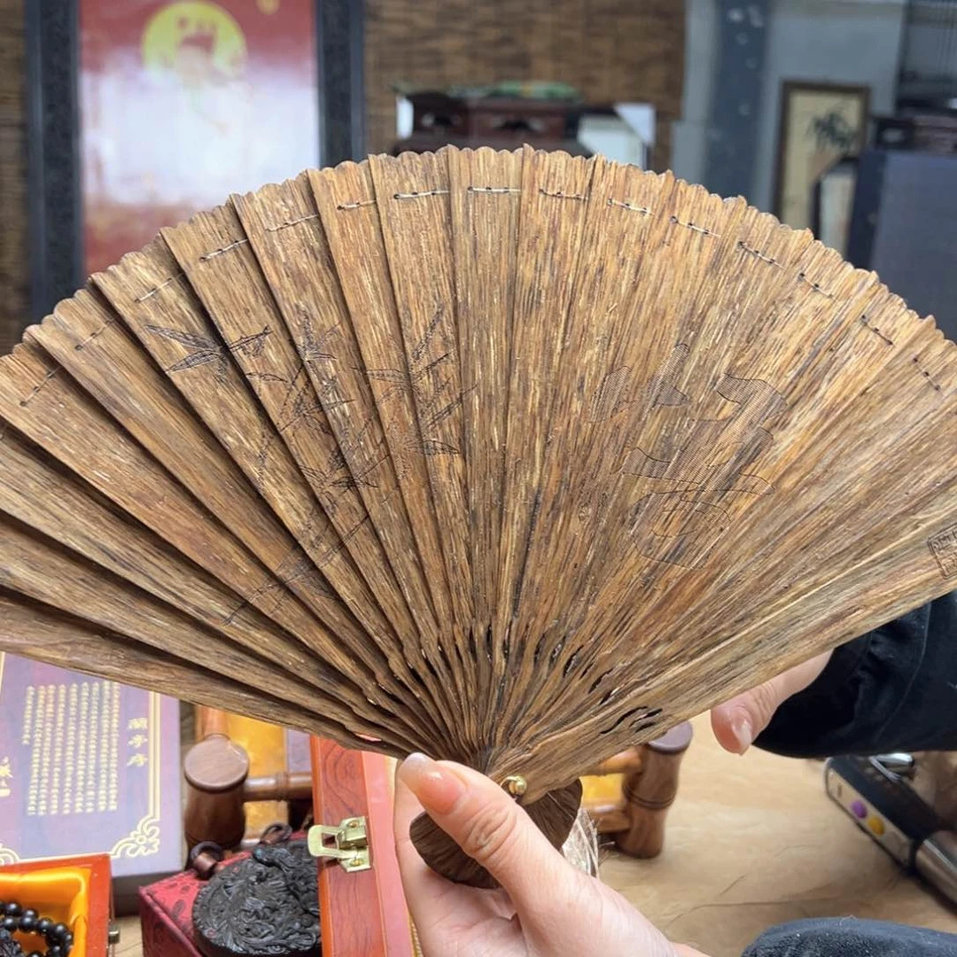 大叶紫檀（黑酸枝木类）