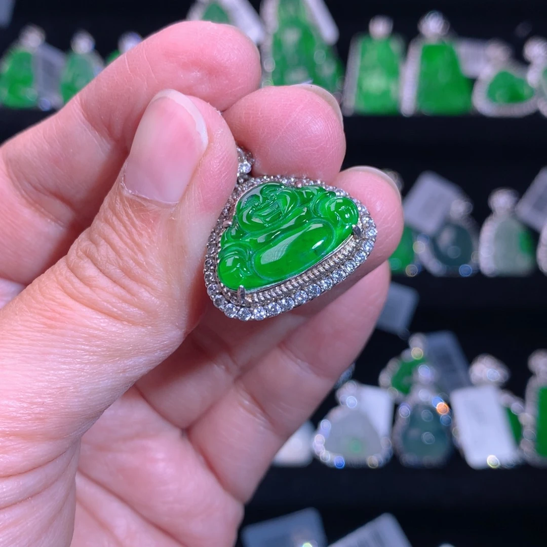 【闪购商品】颈饰银S925镶嵌翡翠