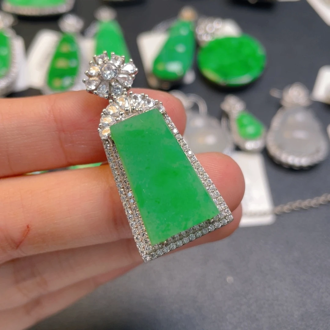 翡翠银S925镶嵌颈饰