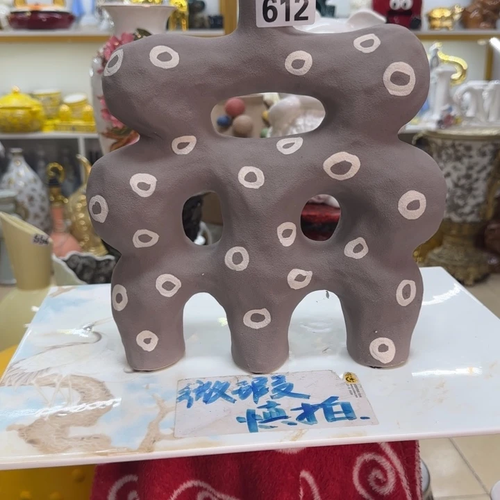 瓷片陶瓷花瓶陶瓷艺术