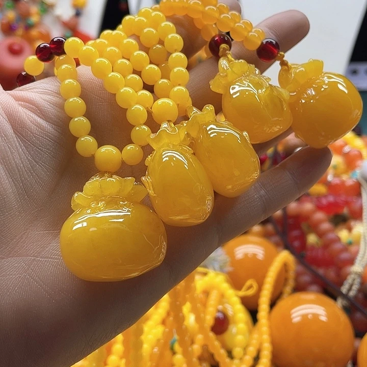 琥珀未镶嵌手链32吊坠