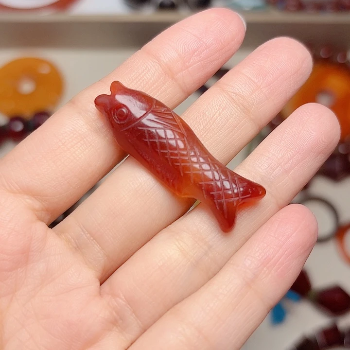 玛瑙/玉髓颈饰未镶嵌夜*珠