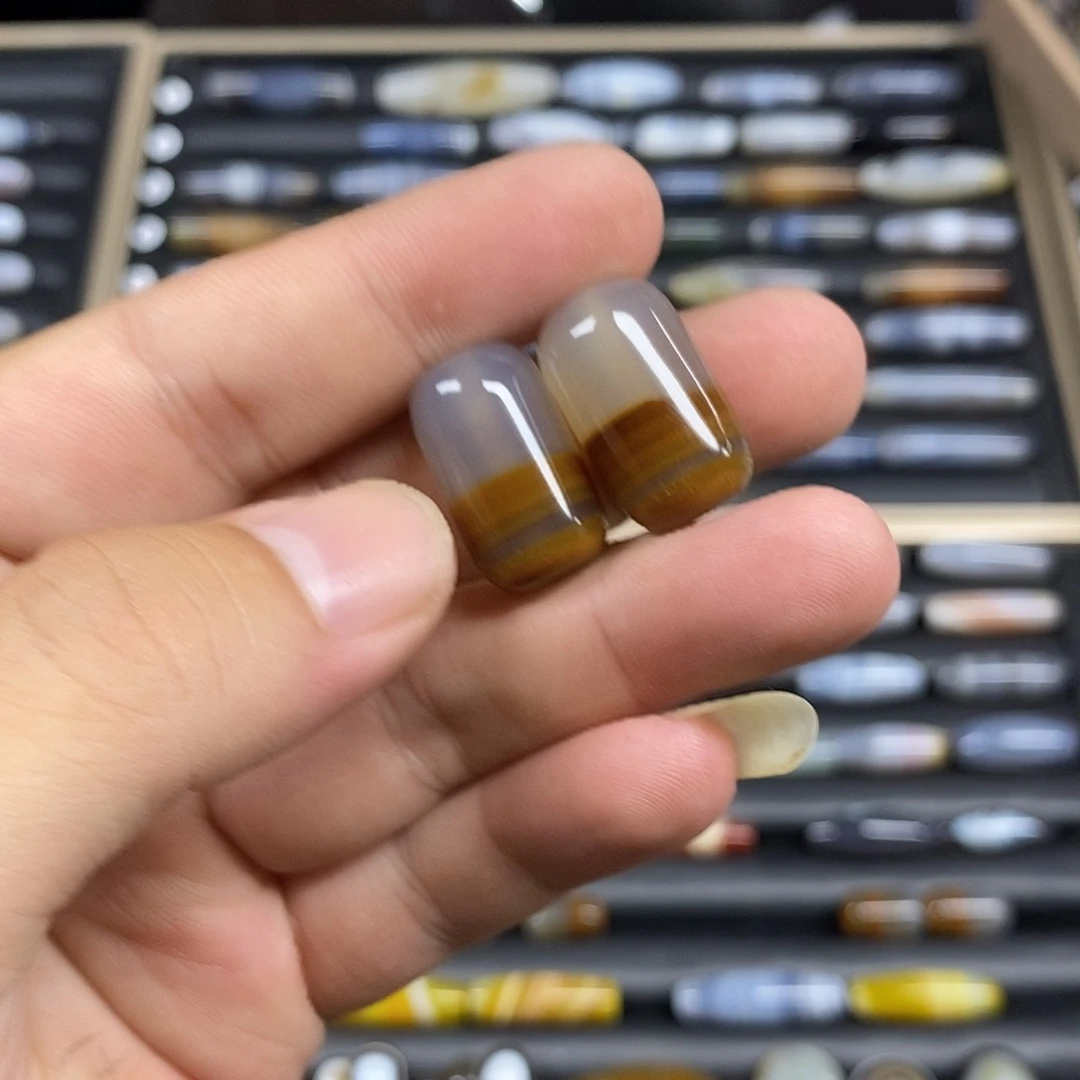 拈***笑玛瑙/玉髓颈饰未镶嵌