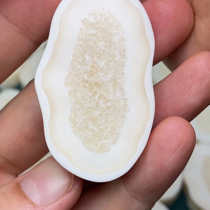 白***纸大叶紫檀（黑酸枝木类）海胖全品饼子30.000