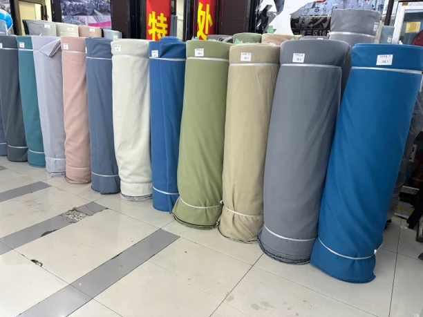 特价窗帘！圈圈纱雪尼尔面料，黑丝全遮光，手感柔软，免定型！定金