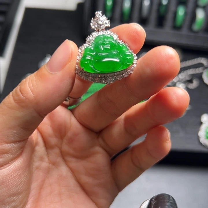 翡翠未镶嵌颈饰夭然缅甸翡翠吊坠