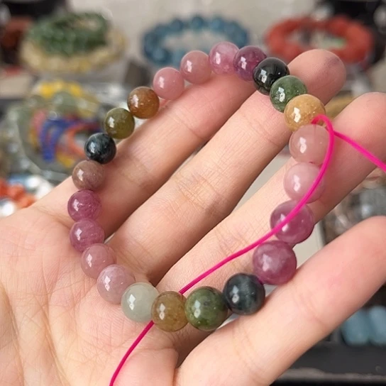 碧玺手链未镶嵌矿坑