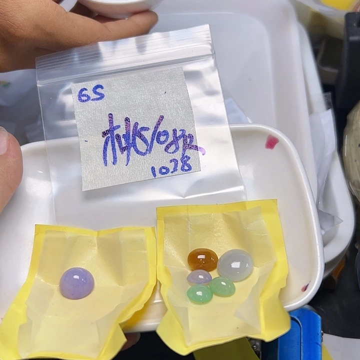 未镶嵌定制翡翠桃**记不