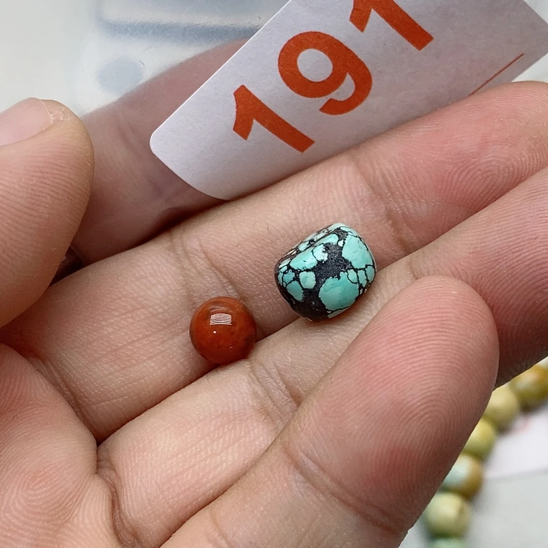 南红玛瑙未镶嵌珠宝奇石