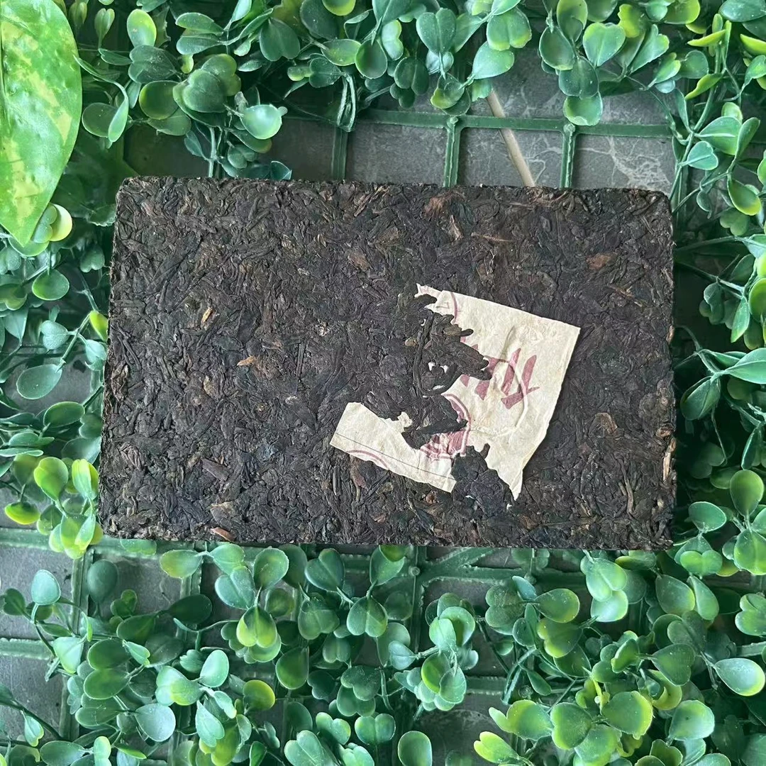 雨腾古茶天地Y象乾K至B”易 紫薇 梅花 奇M大圆M”六250g/砖（6月21）