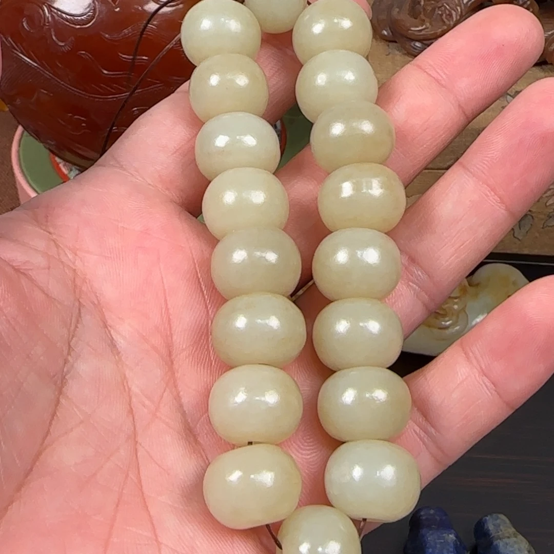 用***，非常精美的脖挂件