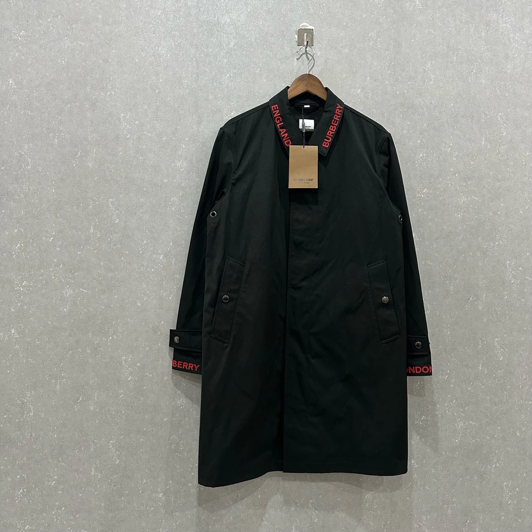 全新未使用 BURBERRY/博柏利 翻领中长款大衣 48码003508