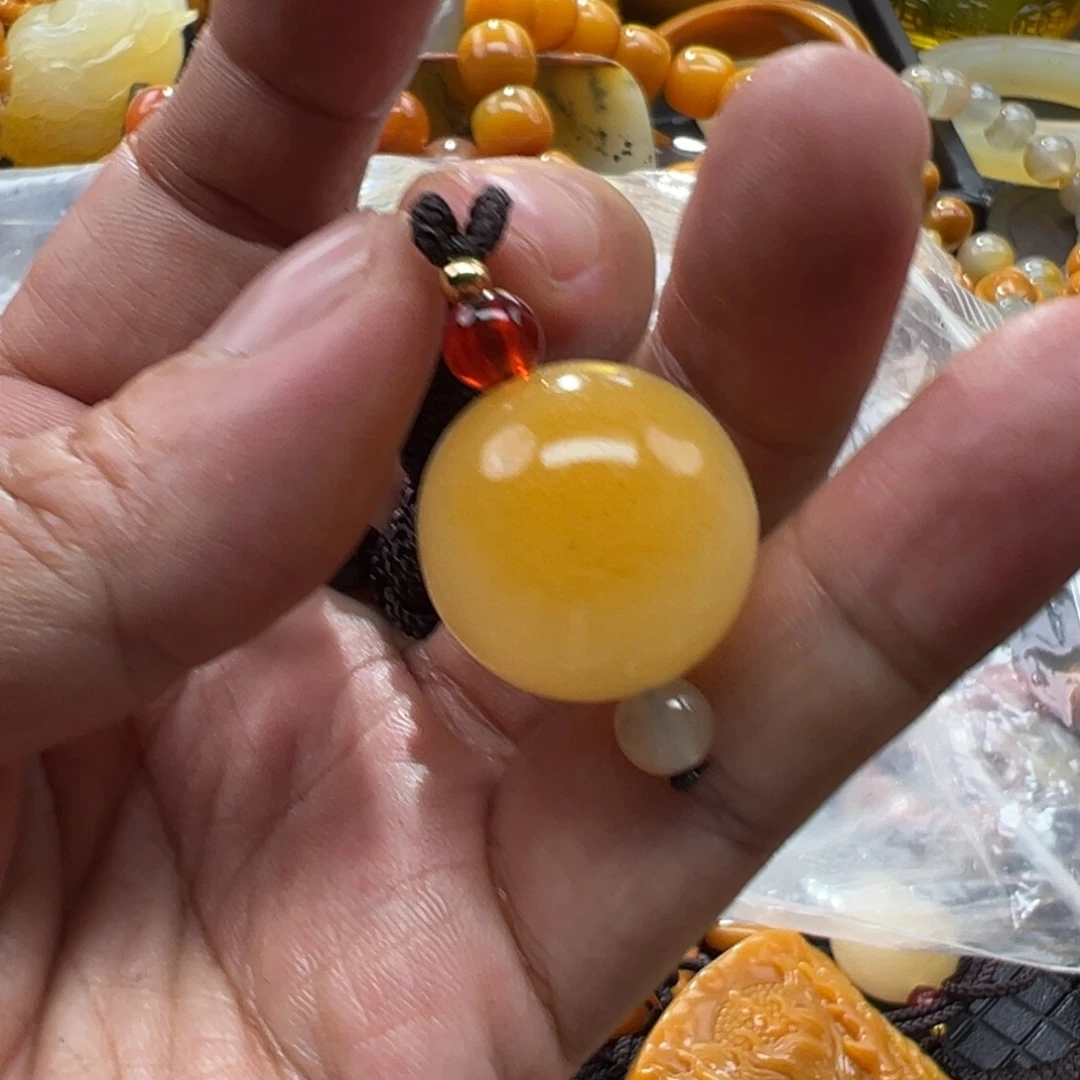 俏***儿颈饰未镶嵌石英质玉