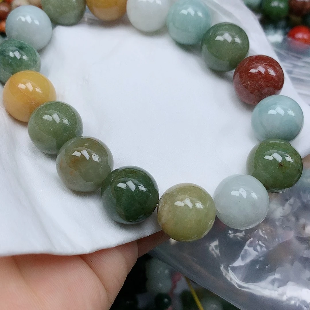 翡翠颈饰未镶嵌手串