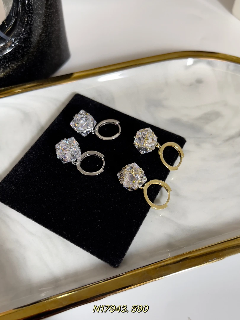 铜合金锆石耳饰 轻奢气质耳扣小众设计闪钻耳环百搭耳饰17943