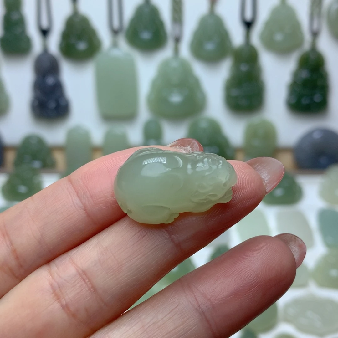 颈饰未镶嵌和田玉