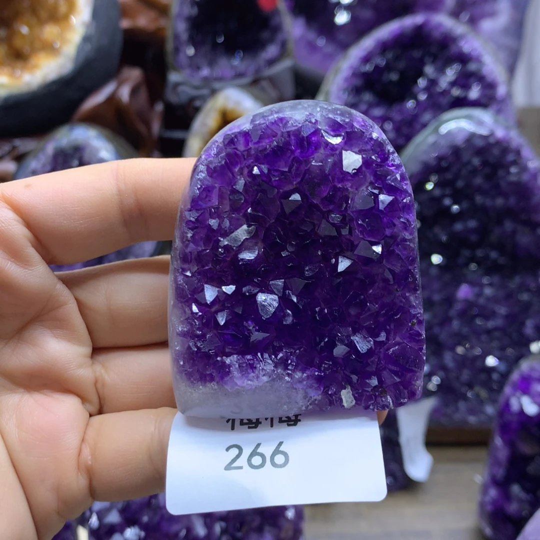 紫晶大型摆件（非配饰）未镶嵌