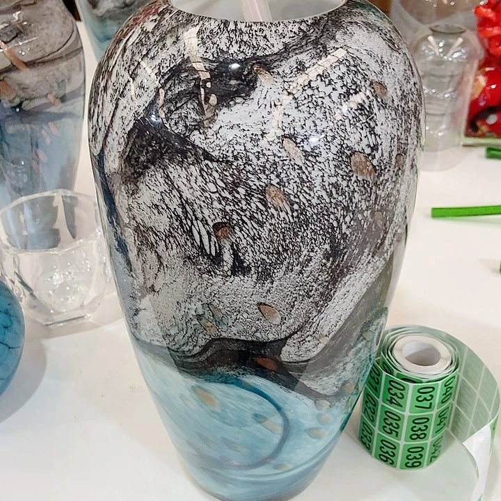 琉璃花瓶高度38厘米左右直径9厘米