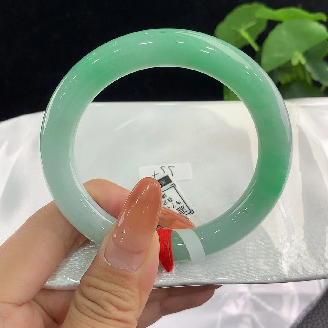 翡翠手镯未镶嵌圆56