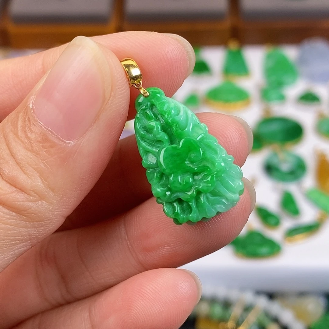 吊坠(不含链)18K金镶嵌翡翠