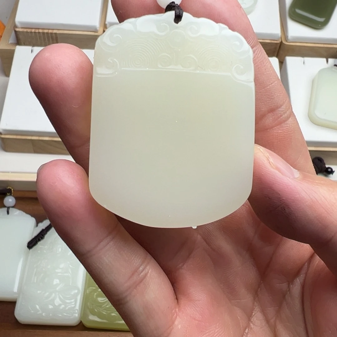 和田玉未镶嵌挂件