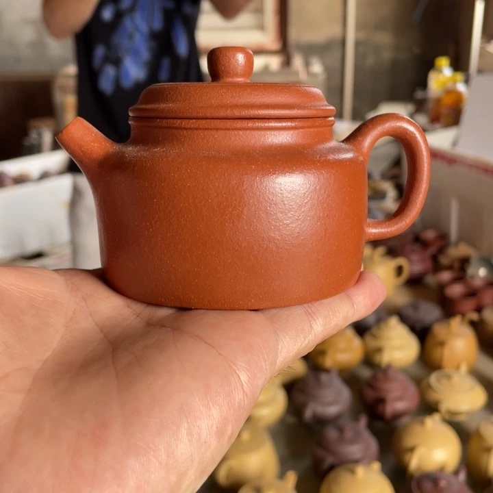 紫砂紫砂德钟。 红将坡