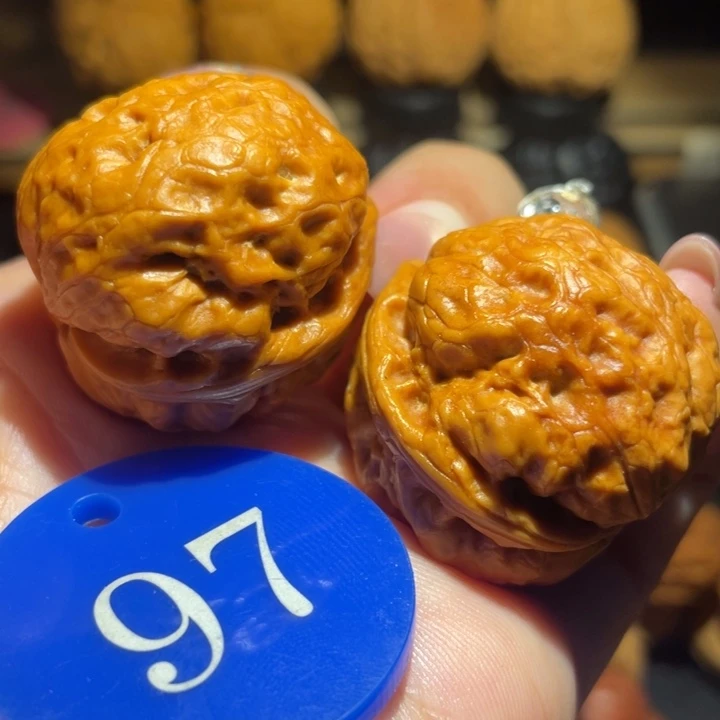 玉兔金蟾核桃尺寸35